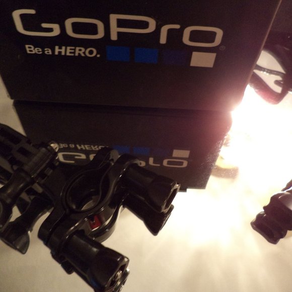 GoPro 3 Be a Hero Black with Chrome Accents - Picture 5 of 10